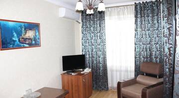 Фото номера Двухместный номер Делюкс с 1 кроватью Гостиница Admiral Hotel г. Махачкала 25
