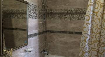 Фото номера Люкс с 1 спальней Гостиница Admiral Hotel г. Махачкала 19