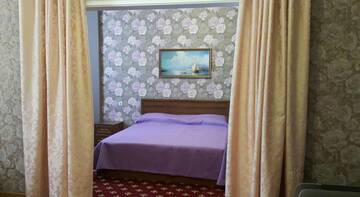 Фото номера Двухместный номер Делюкс с 1 кроватью Гостиница Admiral Hotel г. Махачкала 9