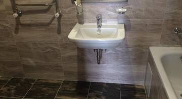 Фото номера Двухместный номер Делюкс с 1 кроватью Гостиница Admiral Hotel г. Махачкала 46