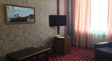 Фото номера Двухместный номер Делюкс с 1 кроватью Гостиница Admiral Hotel г. Махачкала 45