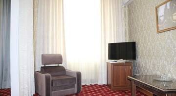 Фото номера Двухместный номер Делюкс с 2 отдельными кроватями Гостиница Admiral Hotel г. Махачкала 12