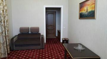 Фото номера Двухместный номер Делюкс с 1 кроватью Гостиница Admiral Hotel г. Махачкала 12