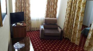 Фото номера Двухместный номер Делюкс с 1 кроватью Гостиница Admiral Hotel г. Махачкала 10